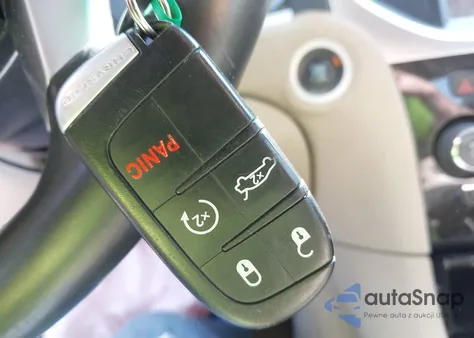 2013 Chrysler 300 Motown from USA, damaged, VIN 2C3CCARG3DH567500